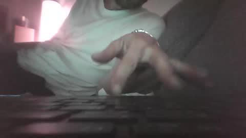 Snapshot of callme_arno chatting on May 3, 2026, 2:39 am Callme arno online show from May 3, 2026, 2:39 am