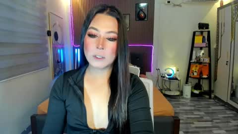 Snapshot of callme_ivyaguas chatting on July 16, 2026, 5:35 am IVY online show from July 16, 2026, 5:35 am