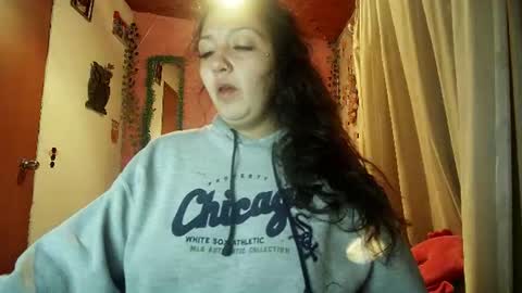Snapshot of callme_lolas chatting on June 27, 2026, 2:05 am paula online show from June 27, 2026, 2:05 am