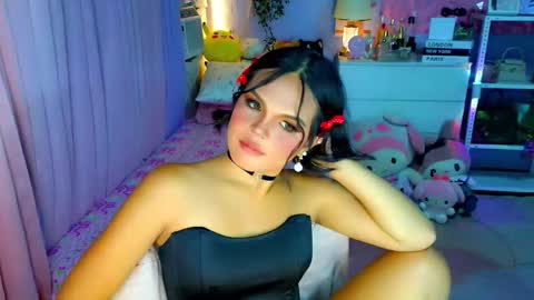 Snapshot of callme_mia chatting on February 3, 2026, 6:22 am Mia online show from February 3, 2026, 6:22 am