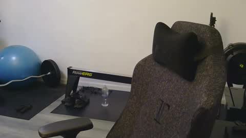 Nny online show from November 27, 2025, 1:46 pm