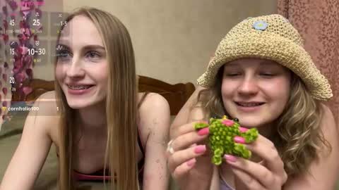 Lumi and Rina online show from March 9, 2026, 6:12 pm