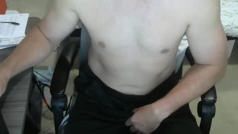 Snapshot of callmeroger33 chatting on October 9, 2025, 3:43 pm callmeroger33 online show from October 9, 2025, 3:43 pm