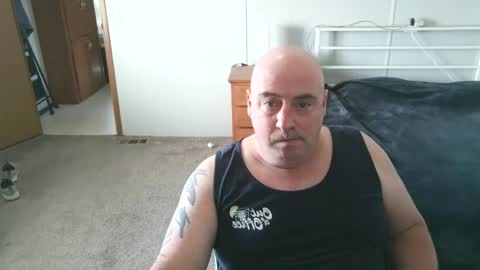 longjohn74 online show from April 20, 2026, 8:21 pm