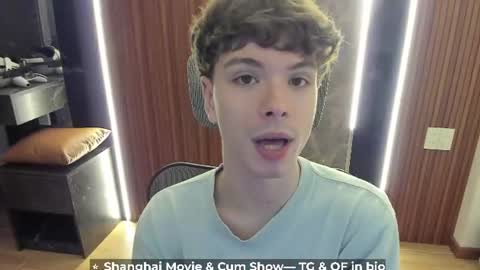 Snapshot of calvin_loves_you chatting on June 30, 2026, 2:29 pm Hey I am Calvin online show from June 30, 2026, 2:29 pm