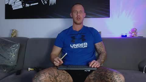 Calvin  online show from January 8, 2025, 8:39 pm