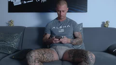 Calvin  online show from January 30, 2025, 5:41 am