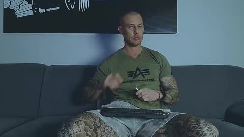 Calvin  online show from January 12, 2026, 12:38 am