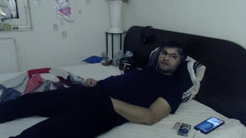 Calvinjohnlad online show from November 25, 2025, 6:52 pm