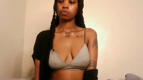 Snapshot of cam_she99 chatting on May 8, 2026, 12:10 pm sunflower mommy online show from May 8, 2026, 12:10 pm
