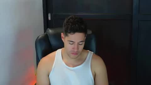 camara110 online show from October 15, 2025, 4:45 am