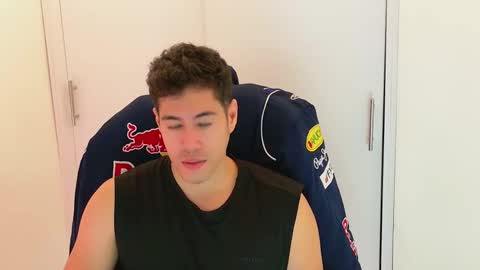 camara110 online show from December 2, 2025, 2:06 am