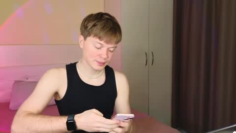 Cameron online show from November 26, 2025, 9:21 am