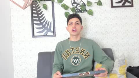 CAMERON online show from October 21, 2025, 12:28 pm