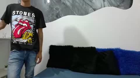 Snapshot of cameronsilverman chatting on July 16, 2026, 7:42 pm cameronsilverman online show from July 16, 2026, 7:42 pm