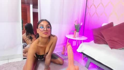 Snapshot of cami_evanns chatting on February 9, 2025, 4:25 am Camila online show from February 9, 2025, 4:25 am