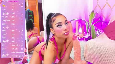Snapshot of cami_evanns chatting on October 23, 2025, 2:11 am Camila online show from October 23, 2025, 2:11 am
