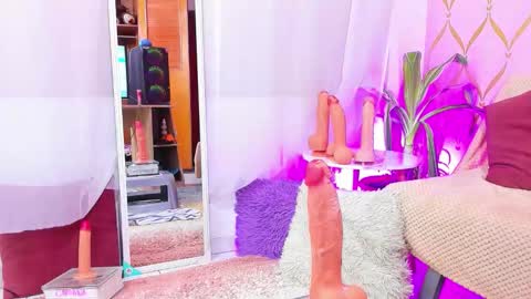 Camila online show from November 29, 2025, 4:26 am