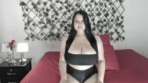 Snapshot of camihotboobs chatting on May 25, 2026, 12:44 pm camihotboobs online show from May 25, 2026, 12:44 pm