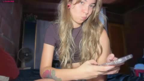 camii19y online show from June 2, 2026, 9:06 pm