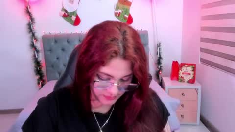 Snapshot of camiila_osorio chatting on December 27, 2024, 7:29 am Camila Osorio online show from December 27, 2024, 7:29 am