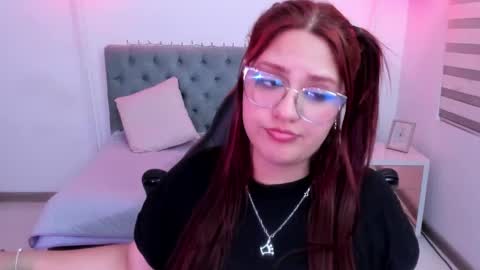 Snapshot of camiila_osorio chatting on January 17, 2025, 9:49 am Camila Osorio online show from January 17, 2025, 9:49 am