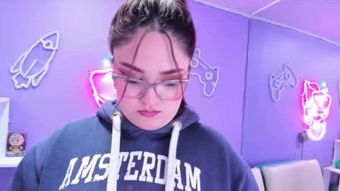 Snapshot of camiila_osorio chatting on September 17, 2025, 7:48 pm Camila Osorio online show from September 17, 2025, 7:48 pm