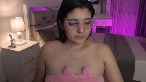 Snapshot of camila_buitrago chatting on January 23, 2025, 2:44 am Camila buitrago online show from January 23, 2025, 2:44 am
