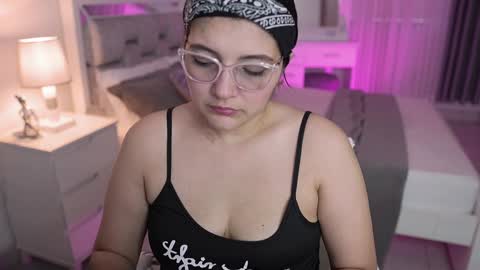 Snapshot of camila_buitrago chatting on January 26, 2025, 10:24 pm Camila buitrago online show from January 26, 2025, 10:24 pm