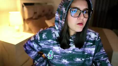 Camila buitrago online show from February 1, 2026, 10:52 pm