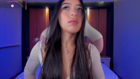 Snapshot of camila_dupont chatting on September 17, 2025, 4:14 am Camila online show from September 17, 2025, 4:14 am