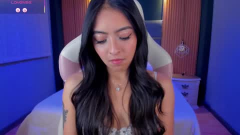 Snapshot of camila_dupont chatting on September 18, 2025, 3:52 am Camila online show from September 18, 2025, 3:52 am
