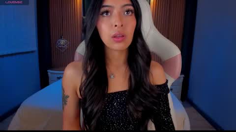 Snapshot of camila_dupont chatting on September 19, 2025, 3:52 am Camila online show from September 19, 2025, 3:52 am