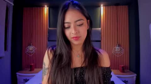 Snapshot of camila_dupont chatting on October 8, 2025, 11:35 pm Camila online show from October 8, 2025, 11:35 pm