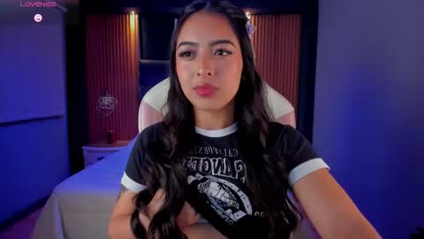 Snapshot of camila_dupont chatting on October 13, 2025, 4:34 am Camila online show from October 13, 2025, 4:34 am