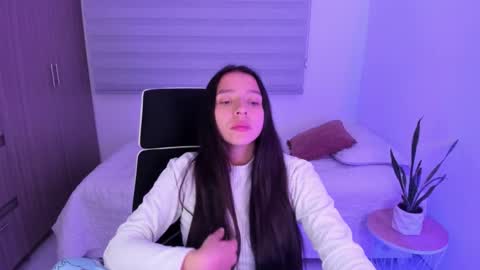 Snapshot of camila_ec2 chatting on February 25, 2026, 2:10 am C A M I online show from February 25, 2026, 2:10 am