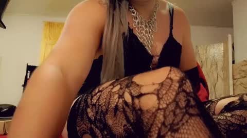 camila online show from November 22, 2025, 10:31 pm