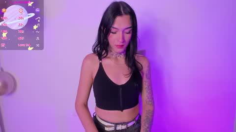 Snapshot of camilacoxx chatting on July 16, 2026, 7:47 am online show from July 16, 2026, 7:47 am