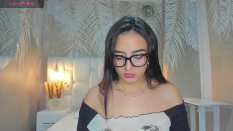 Camila  online show from December 21, 2025, 3:02 am