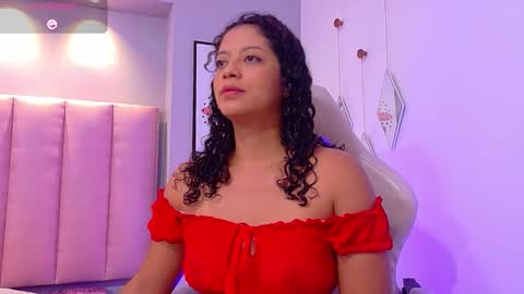 Camila online show from February 25, 2026, 12:26 pm