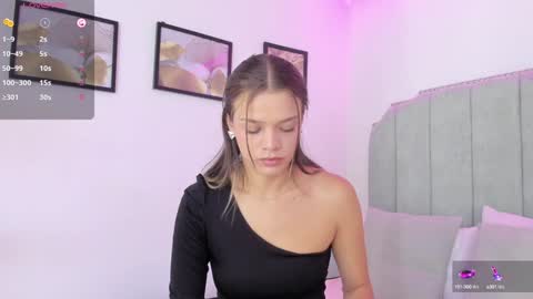 Camila Monroee  online show from January 17, 2025, 2:28 pm