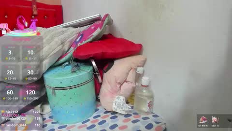 Snapshot of camile_milf chatting on December 17, 2025, 5:57 am Lauren camile online show from December 17, 2025, 5:57 am