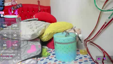 Snapshot of camile_milf chatting on January 7, 2026, 3:14 pm Lauren camile online show from January 7, 2026, 3:14 pm