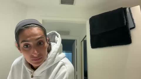 camiliakxoxo online show from February 28, 2026, 11:33 am