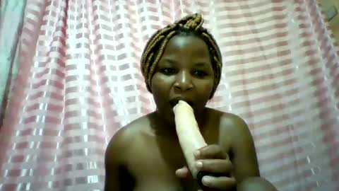 camillah_sweet online show from March 6, 2026, 3:52 pm