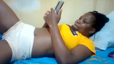Snapshot of camillah_sweet chatting on June 16, 2026, 6:10 pm camillah_sweet online show from June 16, 2026, 6:10 pm
