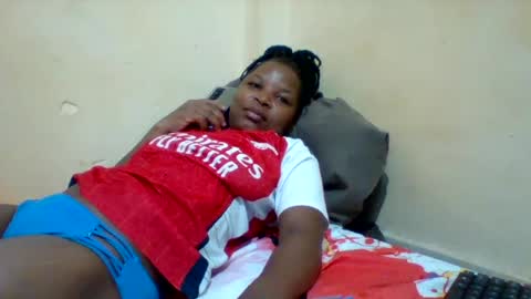 Snapshot of camillah_sweet chatting on June 24, 2026, 6:23 am camillah_sweet online show from June 24, 2026, 6:23 am