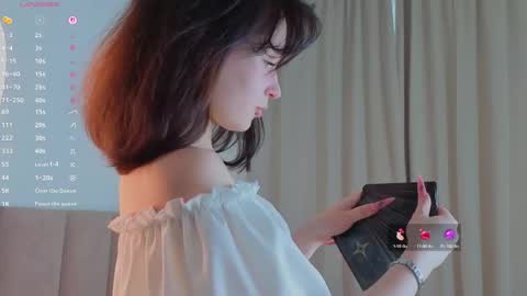 Snapshot of camillahooser chatting on May 9, 2026, 1:22 am May online show from May 9, 2026, 1:22 am