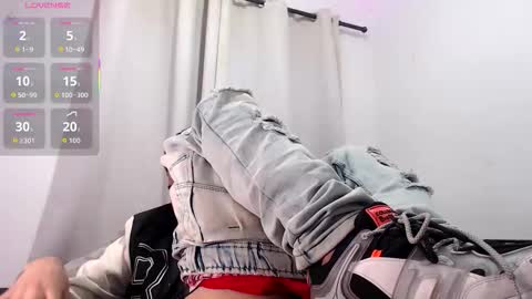 camillo_beischel_ online show from October 5, 2025, 6:50 pm