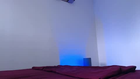 camilo_contre21 online show from March 17, 2026, 8:01 pm